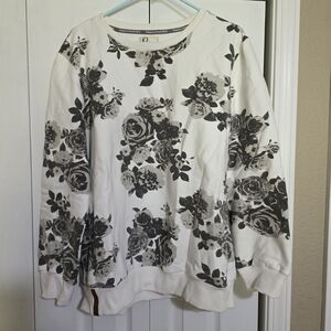 AMPERSAND AVE Black and White Floral Sweatshirt